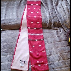 Roxy scarf